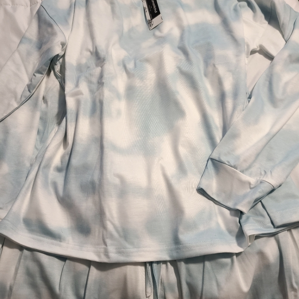 Light blue and white tie dye Jogger set